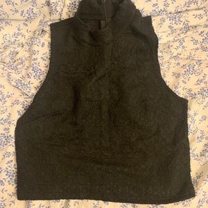 2/$30 Crop top (forever 21 & Wilfred free)